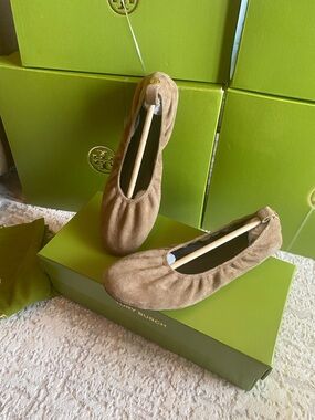 Tory Burch Suede EDDIE Ballet Flats